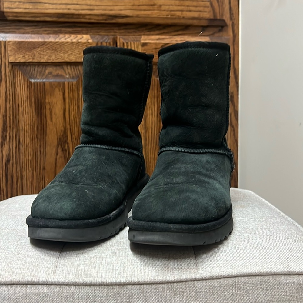 Ugg classic short boot